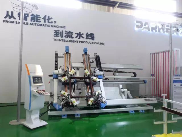 派克機(jī)器展位